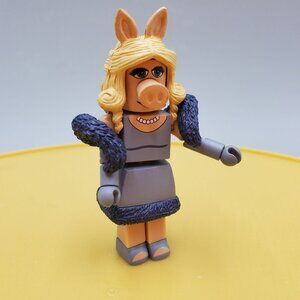 Miss Piggy Figure Muppets Feather Boa Diamond Select Minimates Loose Mini Fig